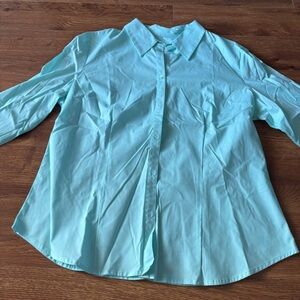 Chadwick’s mint stretch cotton button up shirt in size 14